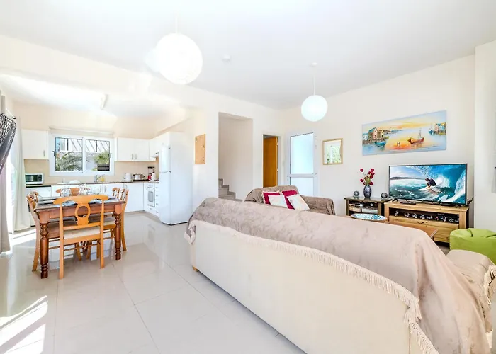 ヴィラ Marika Heights *