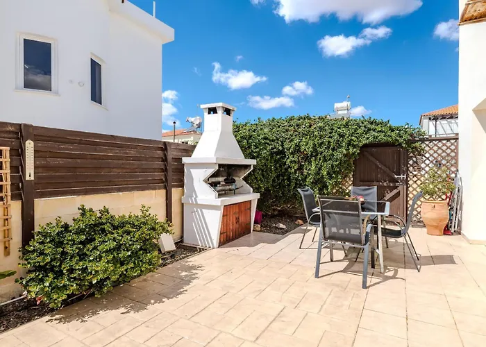 Marika Heights アヤナパ