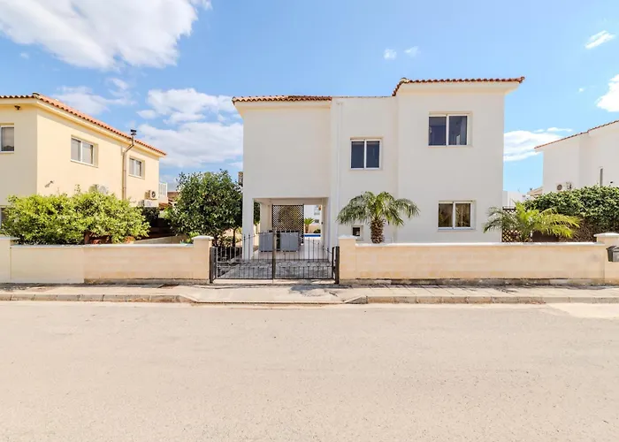 Marika Heights * アヤナパ