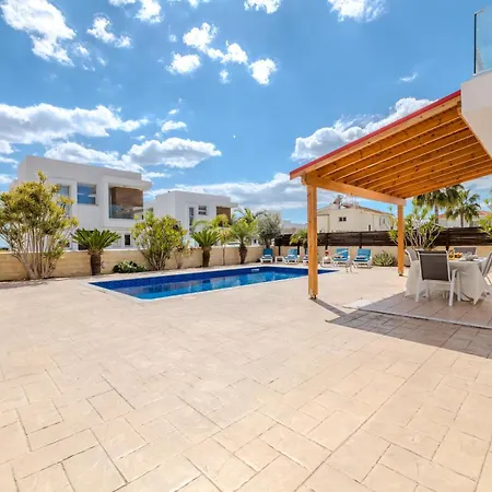 Villa Marika Heights