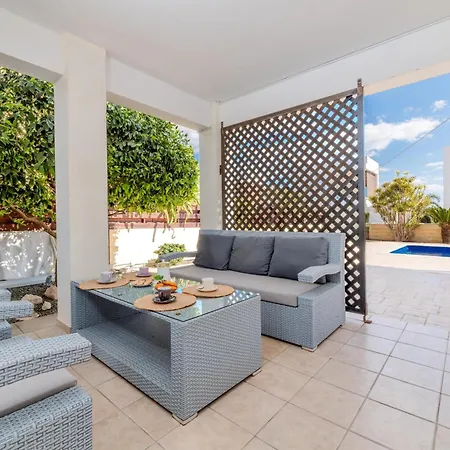 Villa Marika Heights *